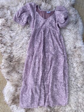 Lavender Textured Puff-Sleeve Maternity Dress | Size L